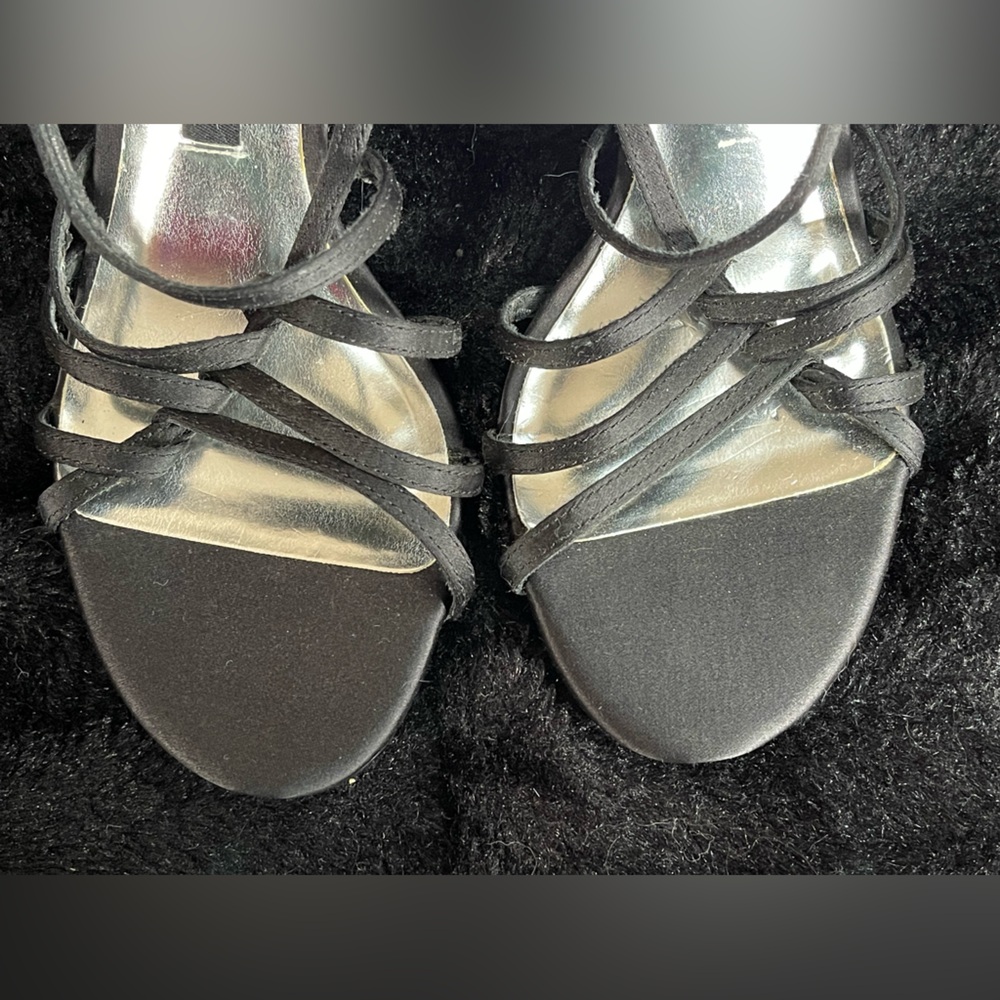 Chinese Laundry Black Strappy Sandals - Picture 3 of 4